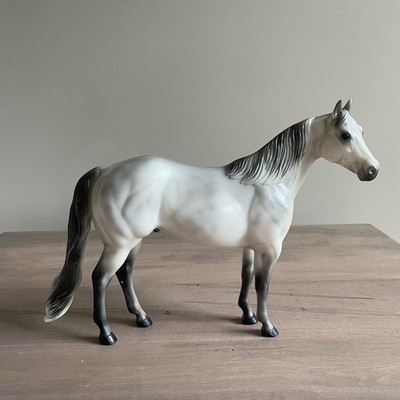 Peter Stone Model Ideal Stock Horse TSC - Breeze Matte Dapple Grey IS17026