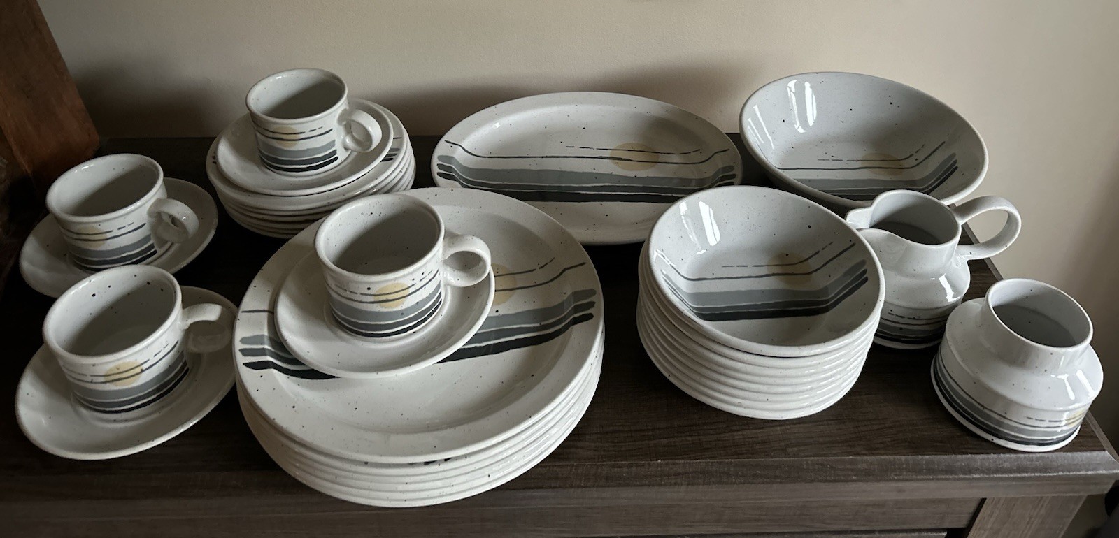 - 4 Place Setting Serving