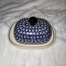 Plato de mantequilla cubierto de cerámica polaca Boleslawiec azul y blanco hecho a mano