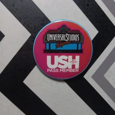 Universal Studios Hollywood 2024 Retro Marquee USH Annual Pass Member Button 