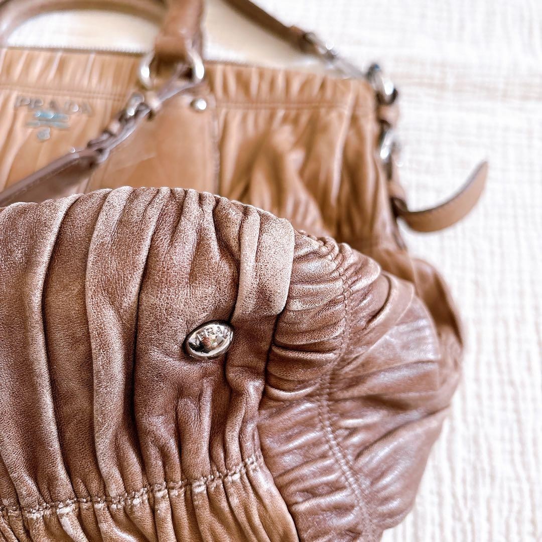 PRADA Brown Leather Shoulder Bag thumbnail 5