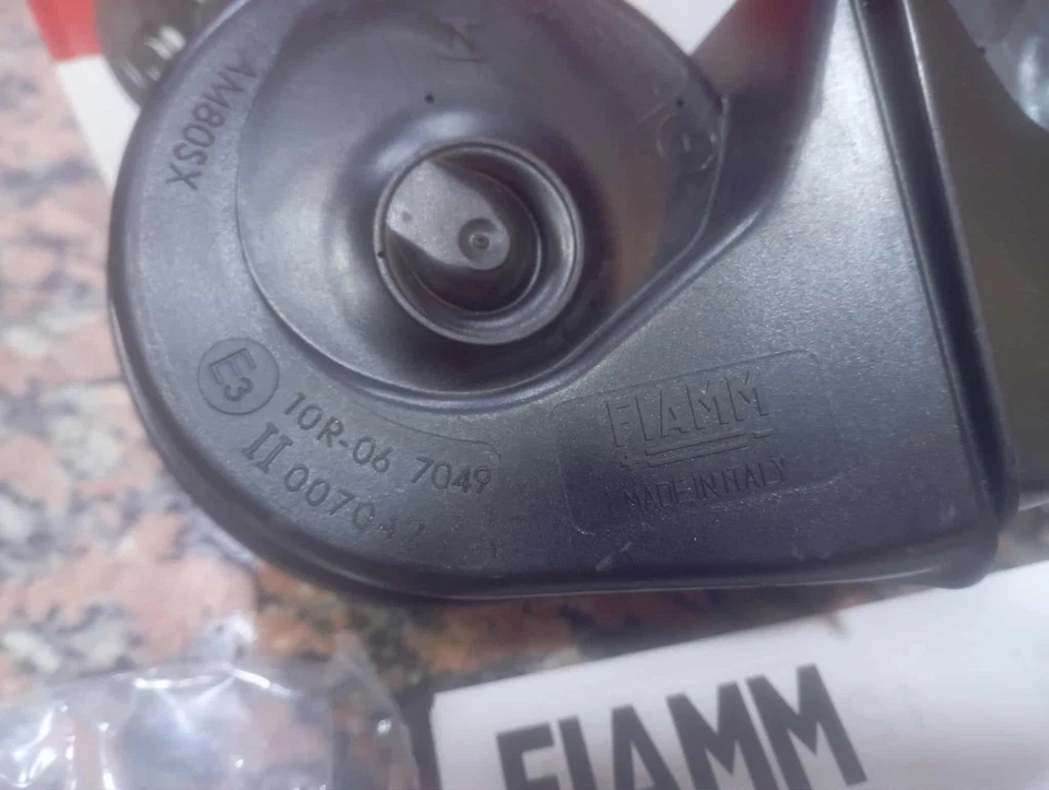 NUEVO-FIAMM 7201622 OEM Conjunto de bocina doble, GM/Chrysler/Ford Foto 3 de 4