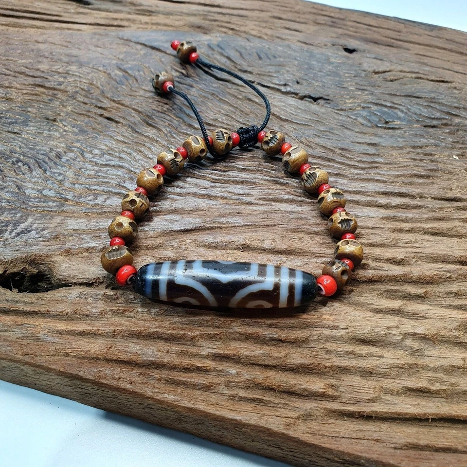 Pulsera de colección antigua de ágata tibetana indo del Himalaya, talla de cuentas de calavera Foto 3 de 4