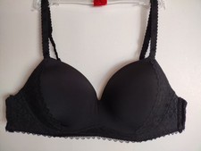 BARE NECESSITIES 34A BLACK WIRELESS LIGHTLY PADDED B10246 CONVERTIBLE STRAPS BRA