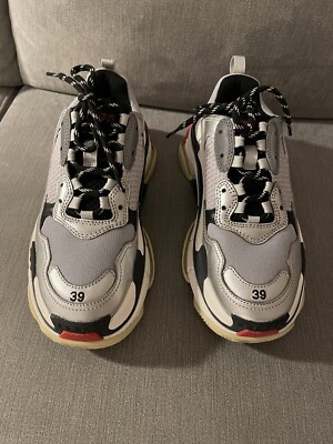 Balenciaga Triple S 39