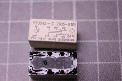 10pcs Relay No641 V23042-C2105-B101 SIEMENS 24V 2Switch Bist.