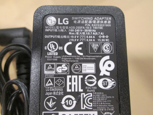 Genuine LG AC Switching Adapter Model# ADS-25SFA-19-3 - Picture 2 of 3
