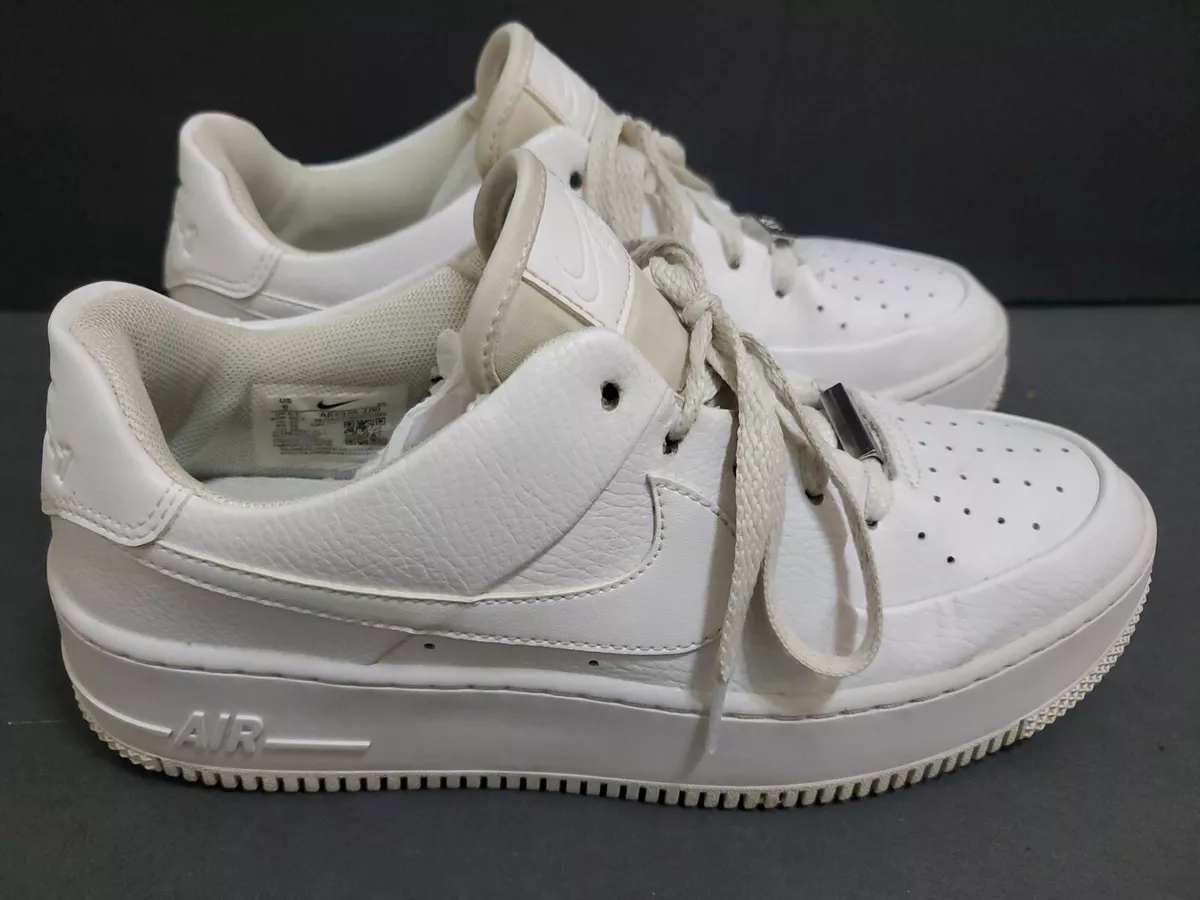 Nike air force 1 v3 hot sale