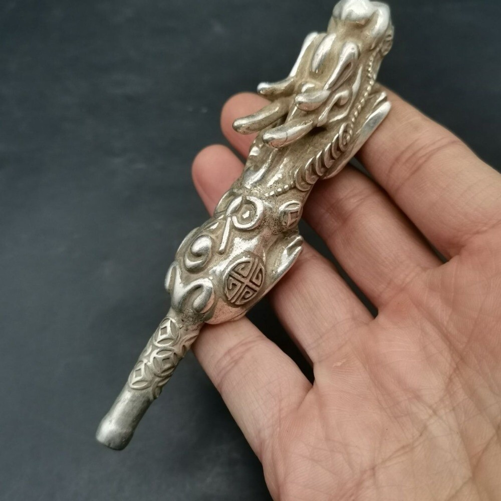 Old Chinese tibet silver handcarved Dragon Cigarette holder Smoking tools  469