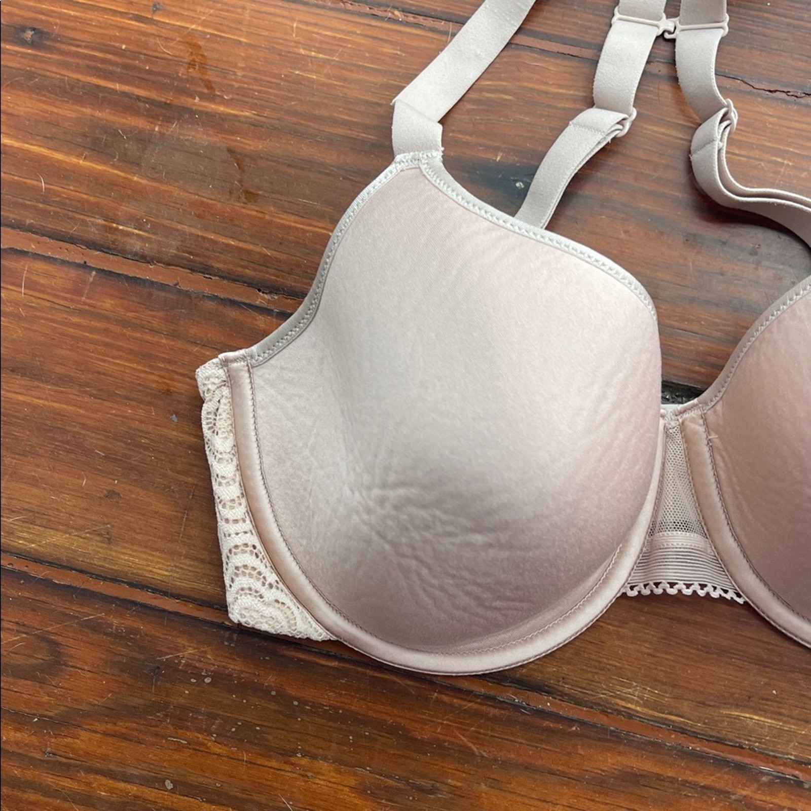 Chantelle lightly lined underwire convertible bra… - image 2