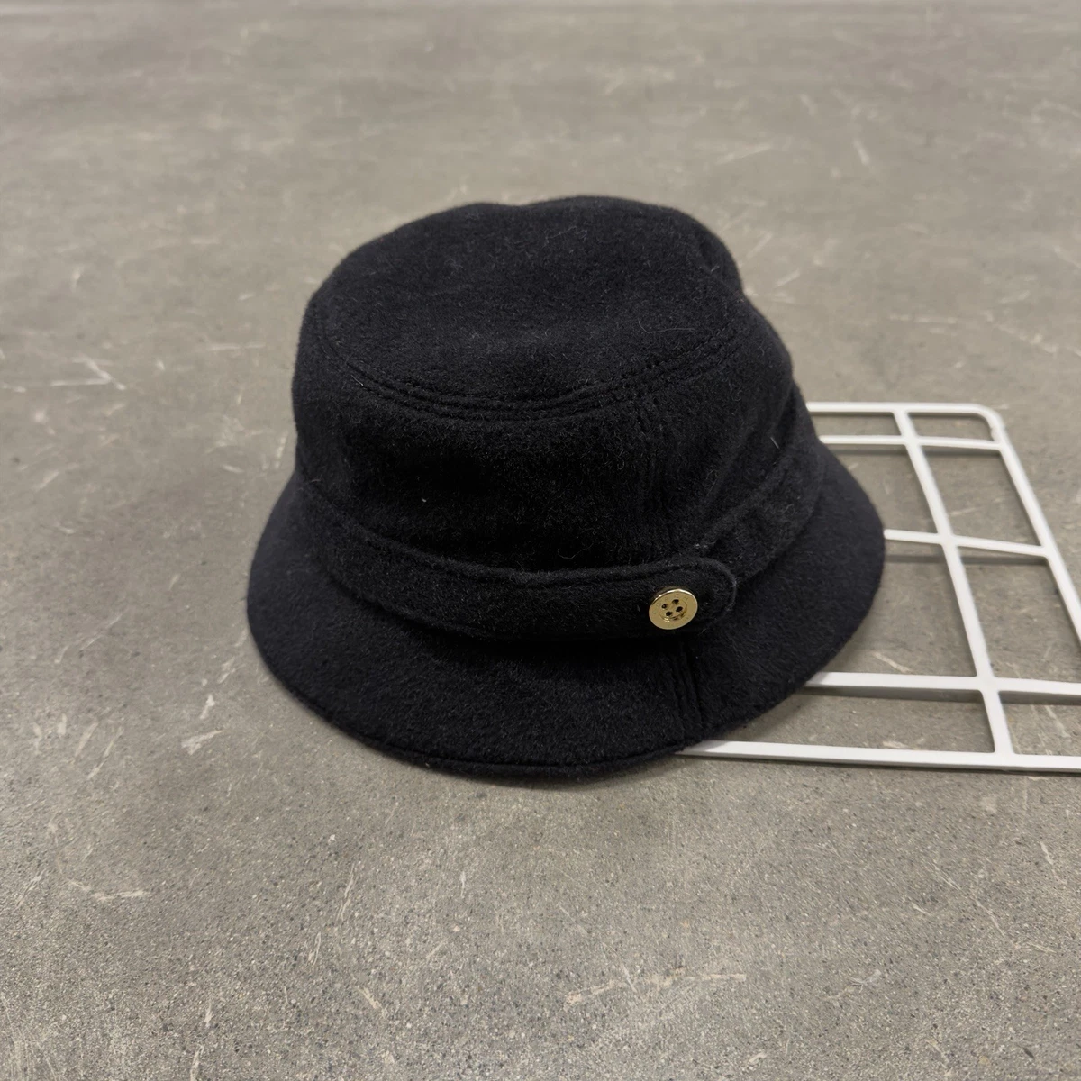 Coach Gray Turnlock Wool Blend‎ Wool Blend Bucket Hat - Size M/L Coach Wool Blend Bucket Hats for Women for sale | eBay main image 2