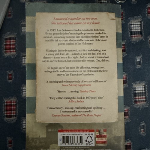 THE TATTOOIST OF AUSCHWITZ story of Lale Sokolov. Incredible book - Picture 2 of 13