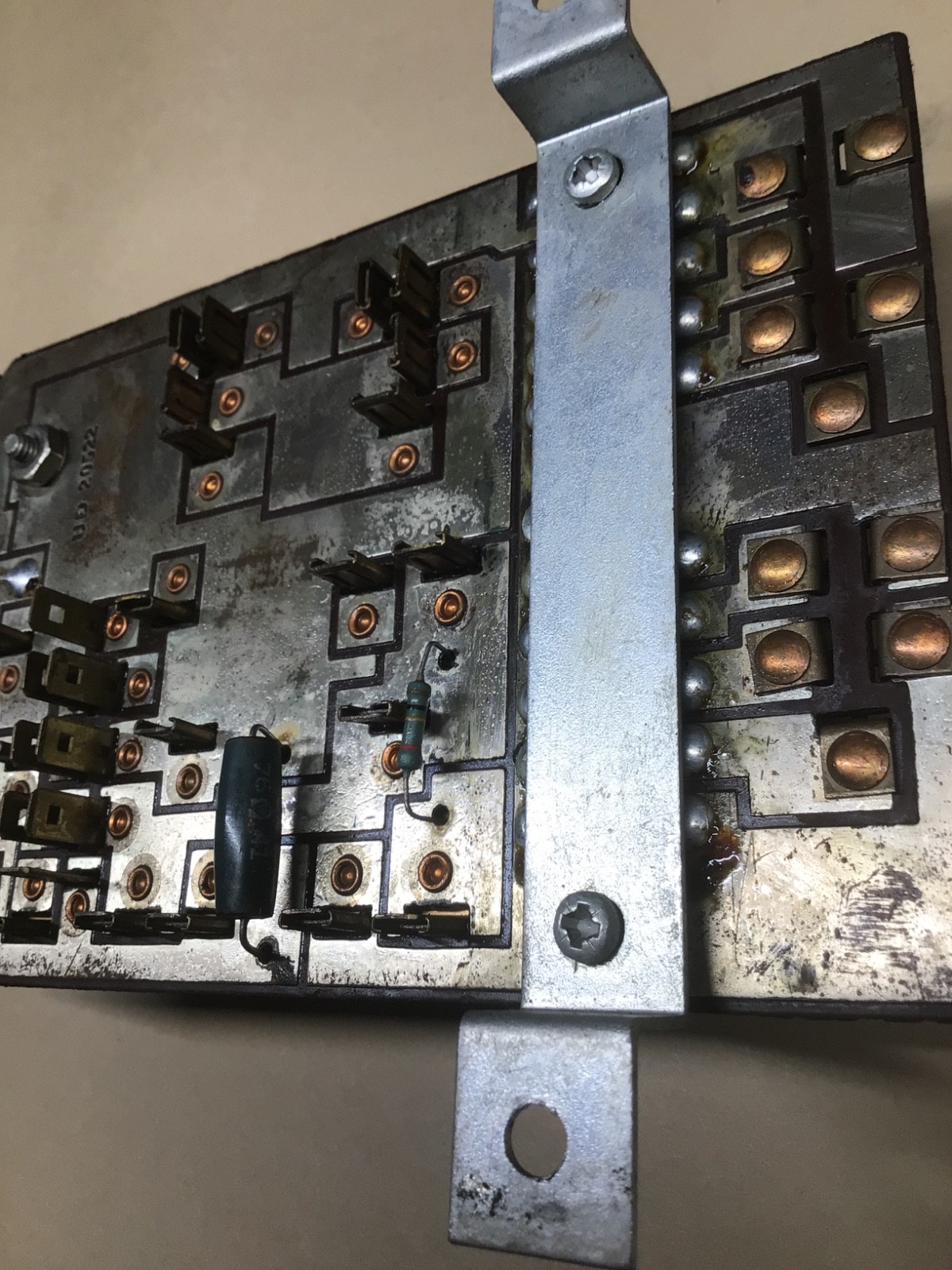 1966 -80 Rolls Royce Silver Shadow Wraith II Fuse Relay Curcuit Board UD 20522