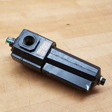 Norgren F74C-4AD-QD0, Pneumatic Regulator. 250 PSI 17 bar - USED