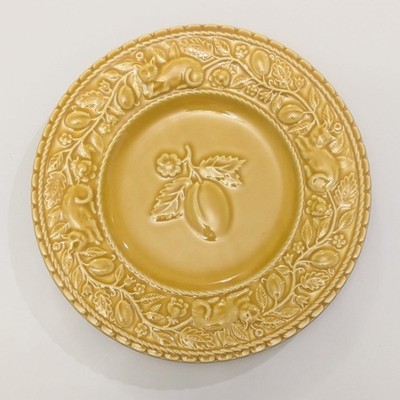 Bordallo Pinheiro Yellow 8  Cat Floral Fruit Plate PORTUGAL w/ some crazing 