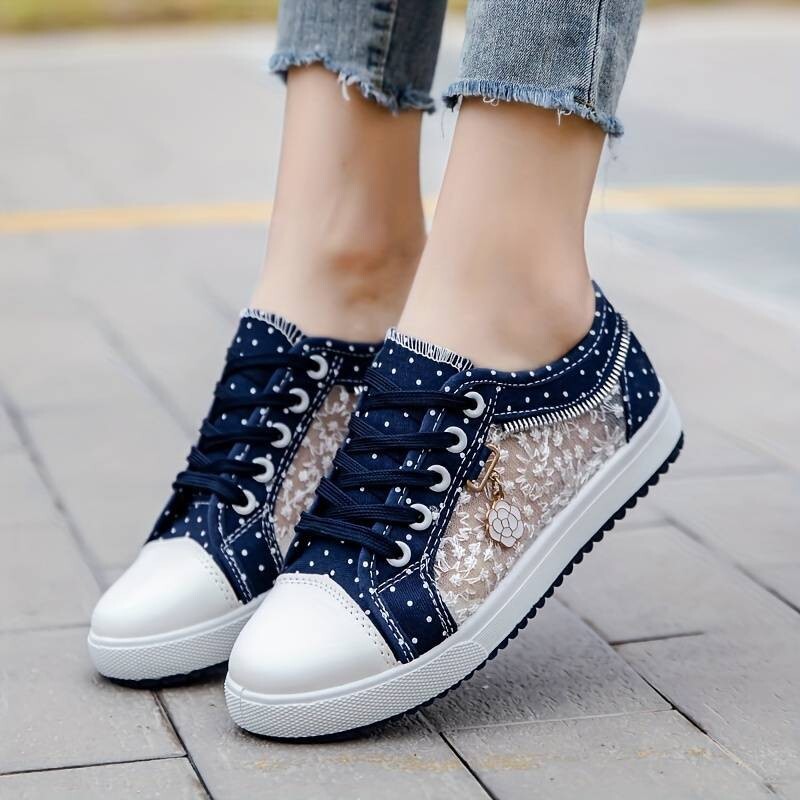 Women's fashionable anti-slip Sky-blue floral canvas shoes. UK Size 6 image 5