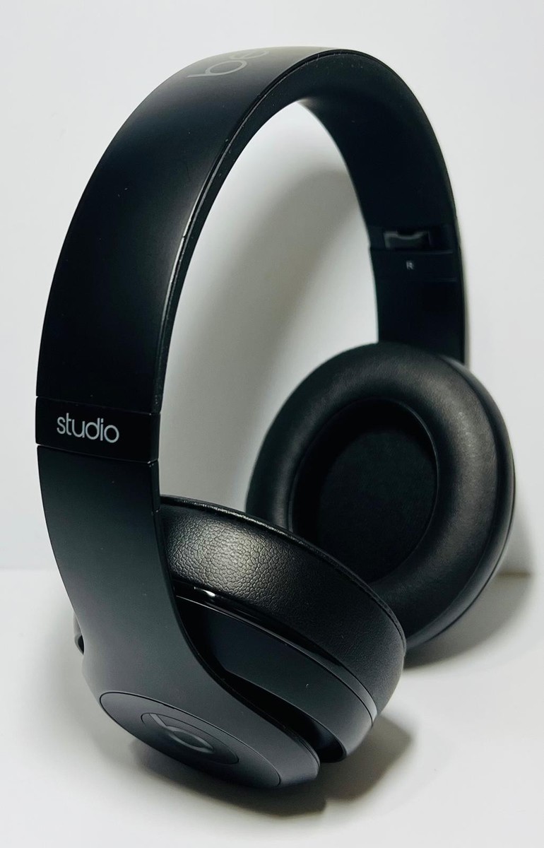 Beats Studio 2 Wired Headphones Matte Black New Ear Pads Tested