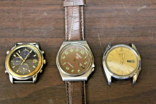 3 Seiko Men’s Watchs  For Parts or Repair