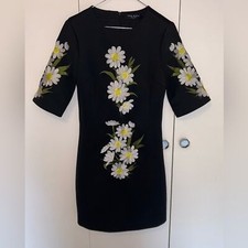 Few Moda Black Embroidered Chamomile Daisy Mini Dress Size Medium Lined