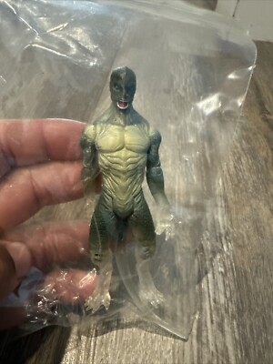 2012 Hasbro Marvel Comics Amazing Spider-man 3.75'' Figure - Lizard Invisi-skin