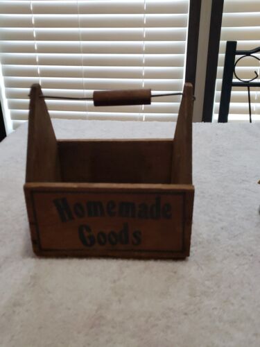 Vintage Wooden Carry  Crate /Case With Metal Handle - Picture 1 of 9