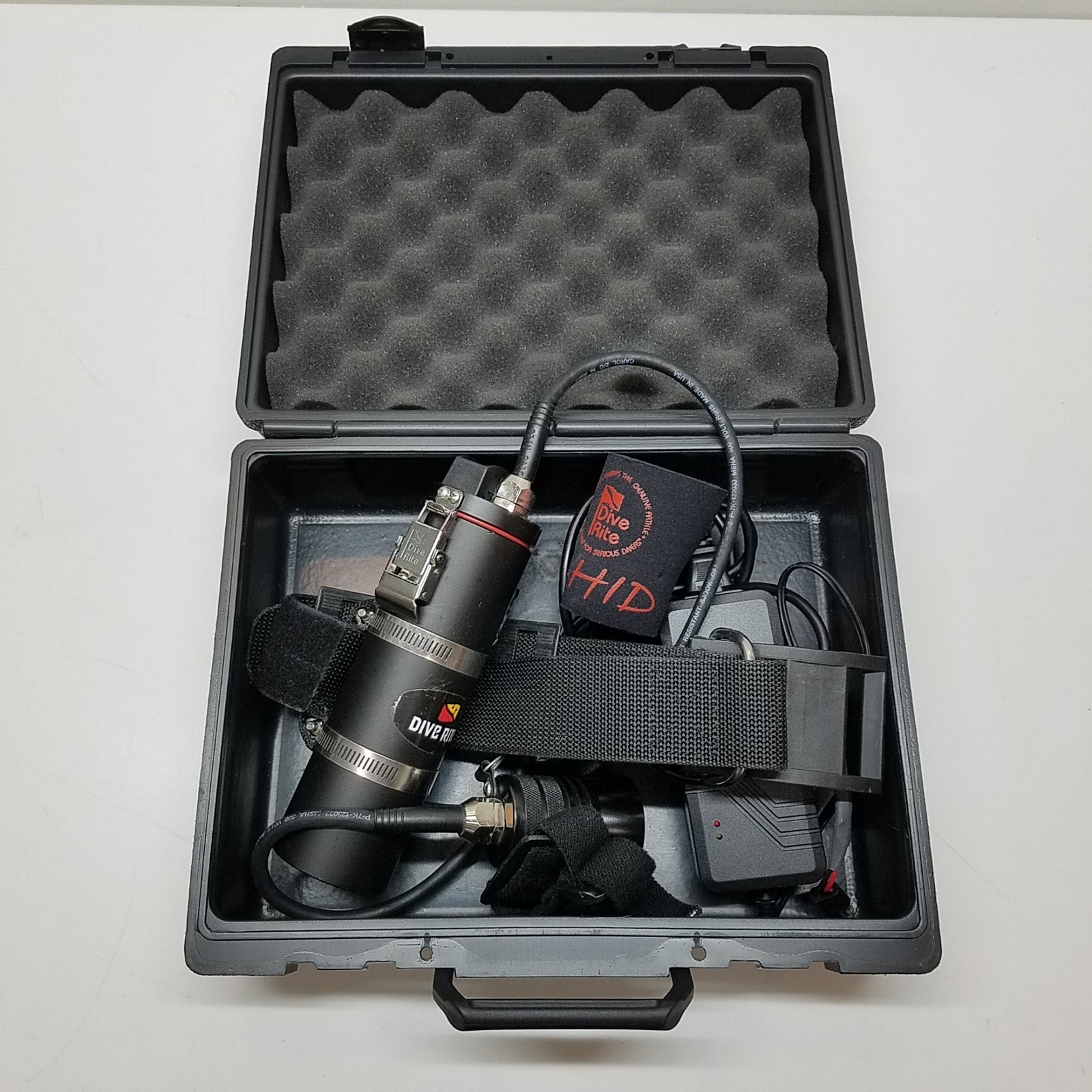 Dive Rite Canister Light with Charger and Hard Case Untested eBay