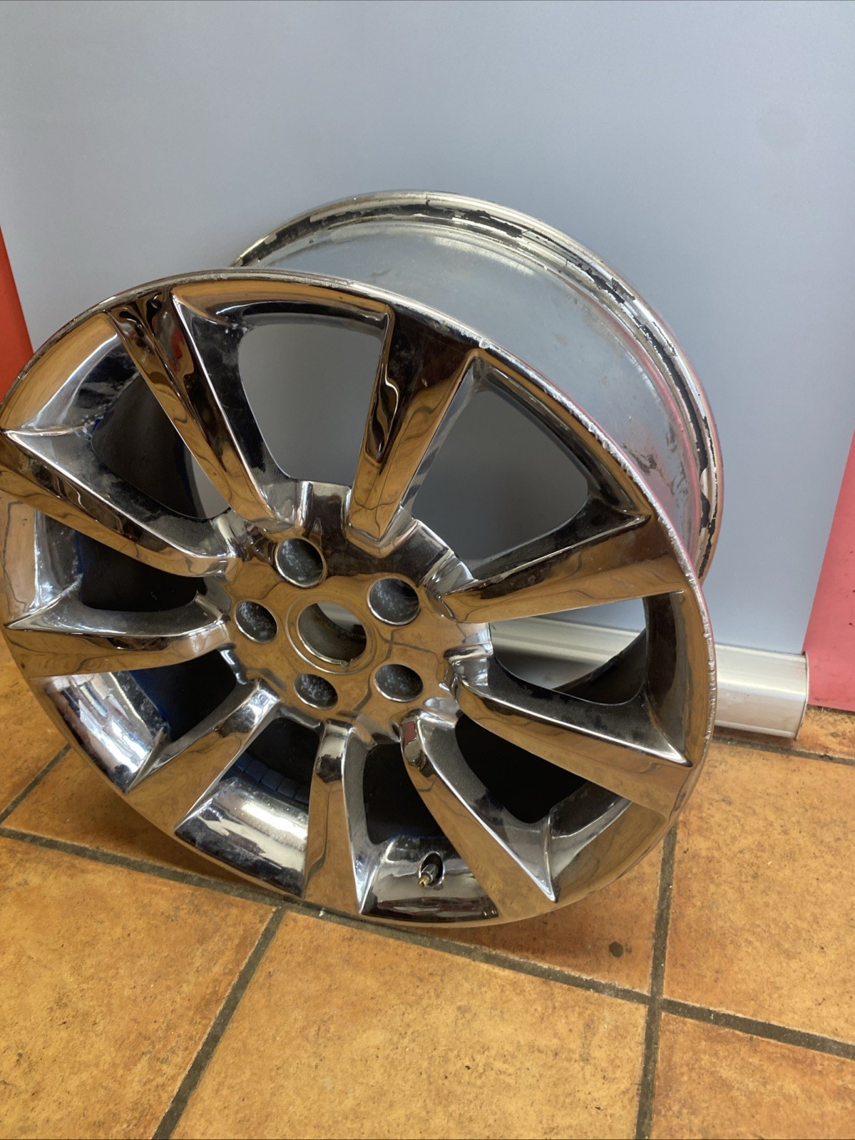 00-04 Aston Martin DB7 Vantage 9.5 x 19 19" Rear Wheel Rim OEM