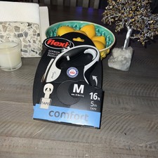 Flexi Dog Leash 55 Lbs Retractable 16 Long Tape Comfort White M Brand New