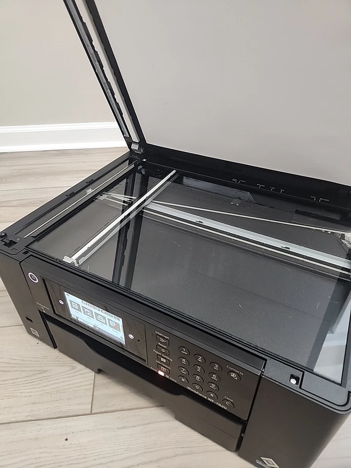 Impresora de inyección de tinta todo en uno Epson Workforce WF-7820 gran formato, negra Foto 3 de 4