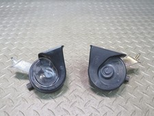 01-06 Bmw E46 330ci Set Of 2 High Low Tone Note Pitch Horn Signal Oem