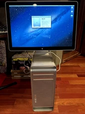Apple Mac Pro 2 x 2.26 GHz Quad-Core Intel Xeon INCLUDING 24" LED Cinema Display