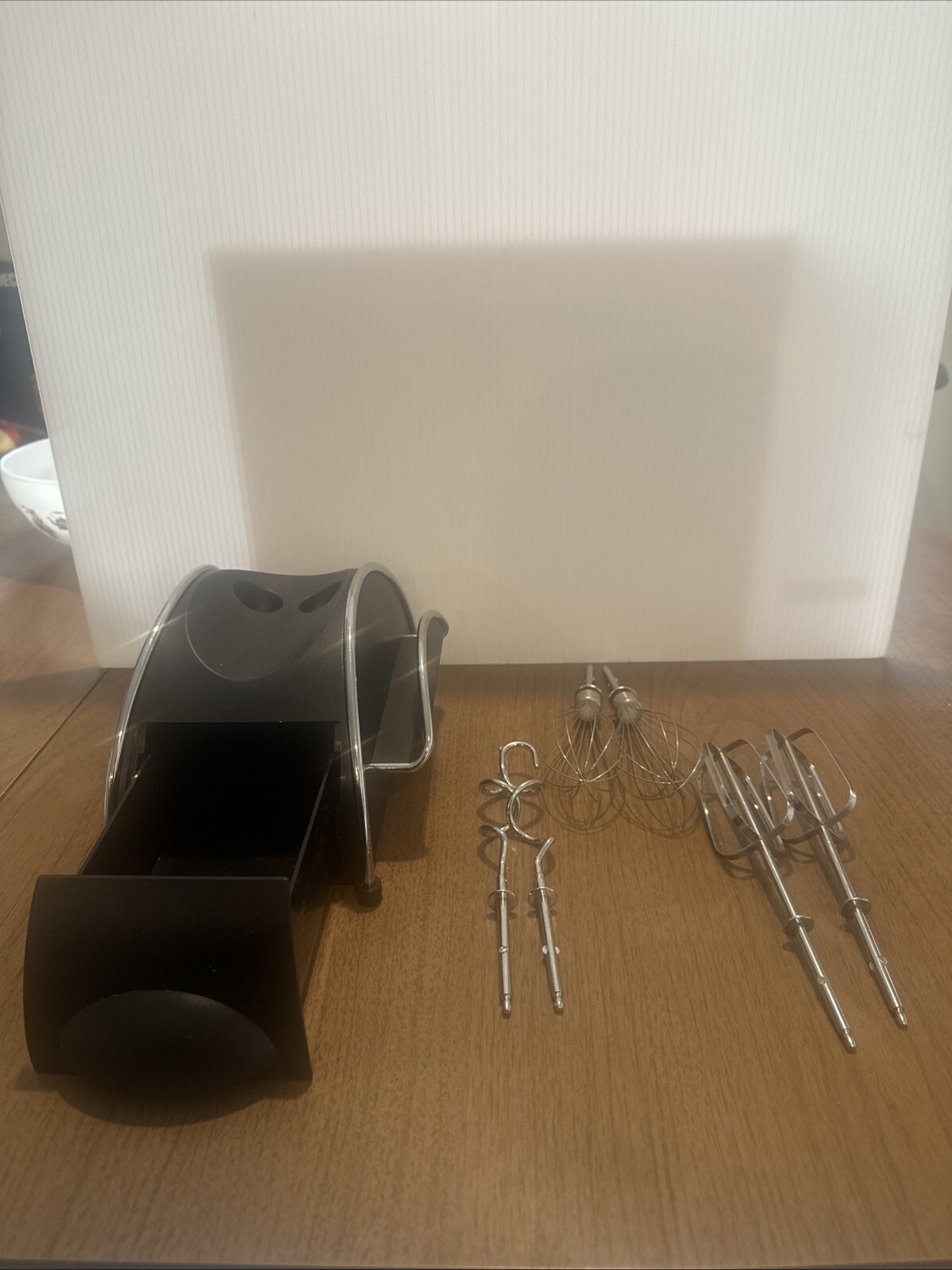 Sunbeam Heritage Series Retro 2547 Display Accessory Storage Base With Beaters