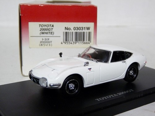 Kyosho 03031W 1/43 1967 Toyota 2000GT Diecast Model Car