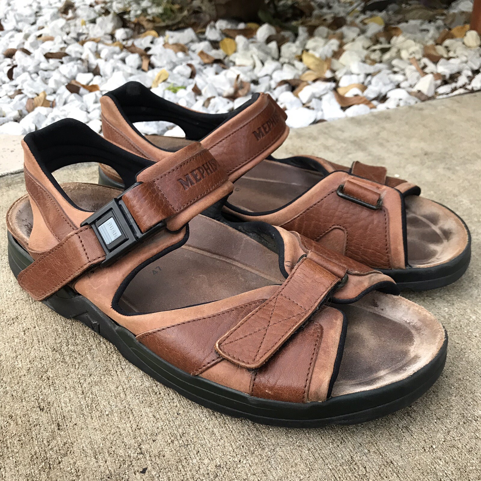 mephisto shark sandals