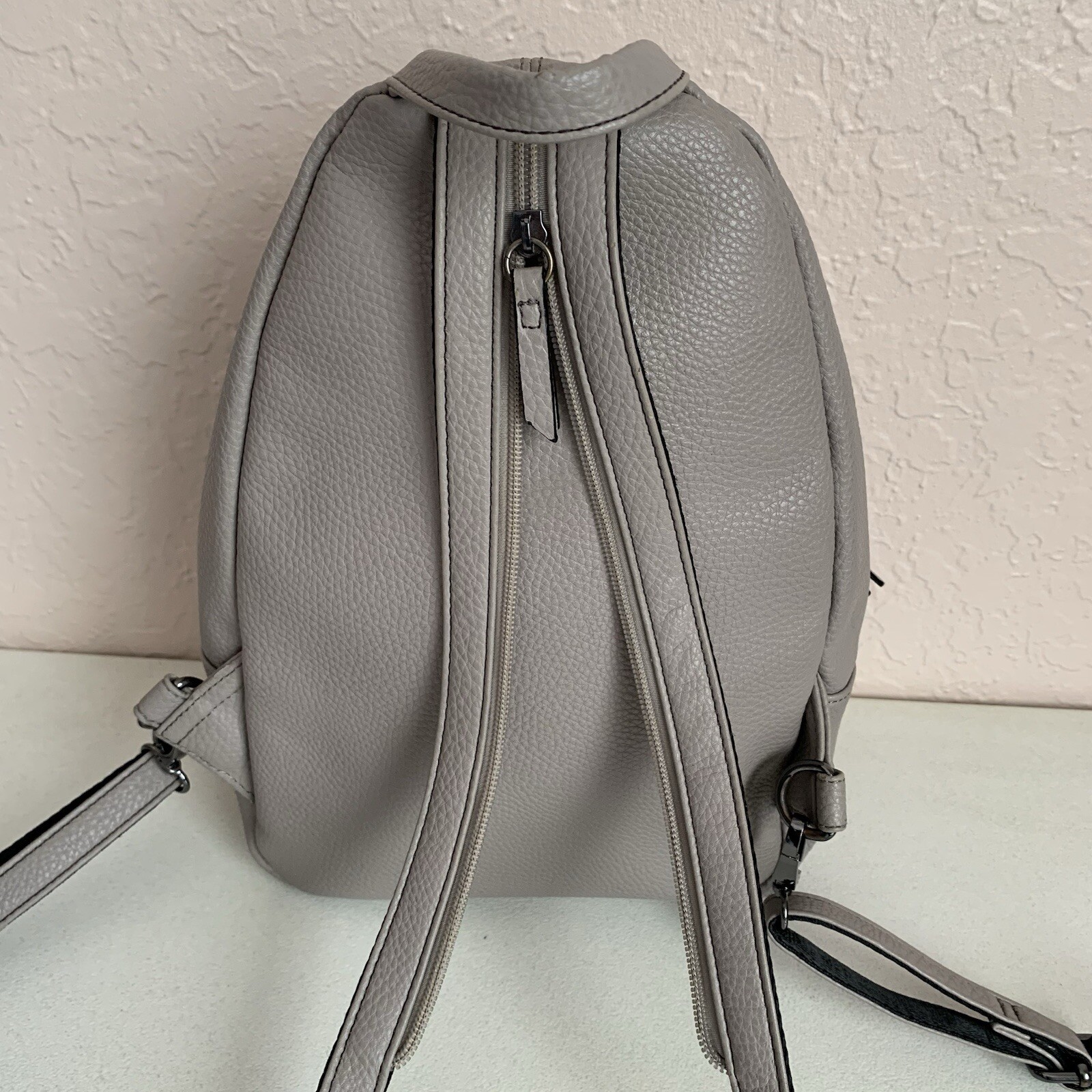Tutilo Medium Backpack Gray Taupe Multiple Pocket… - image 3