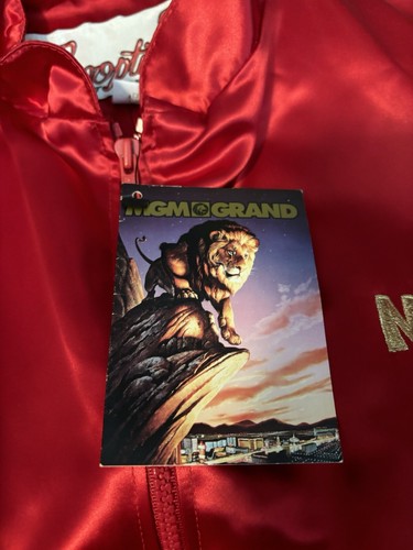 MGM Grand Betty Boop Womens MEDIUM Embroidered Red Satin Bomber Jacket 1993 NWT - Picture 9 of 16