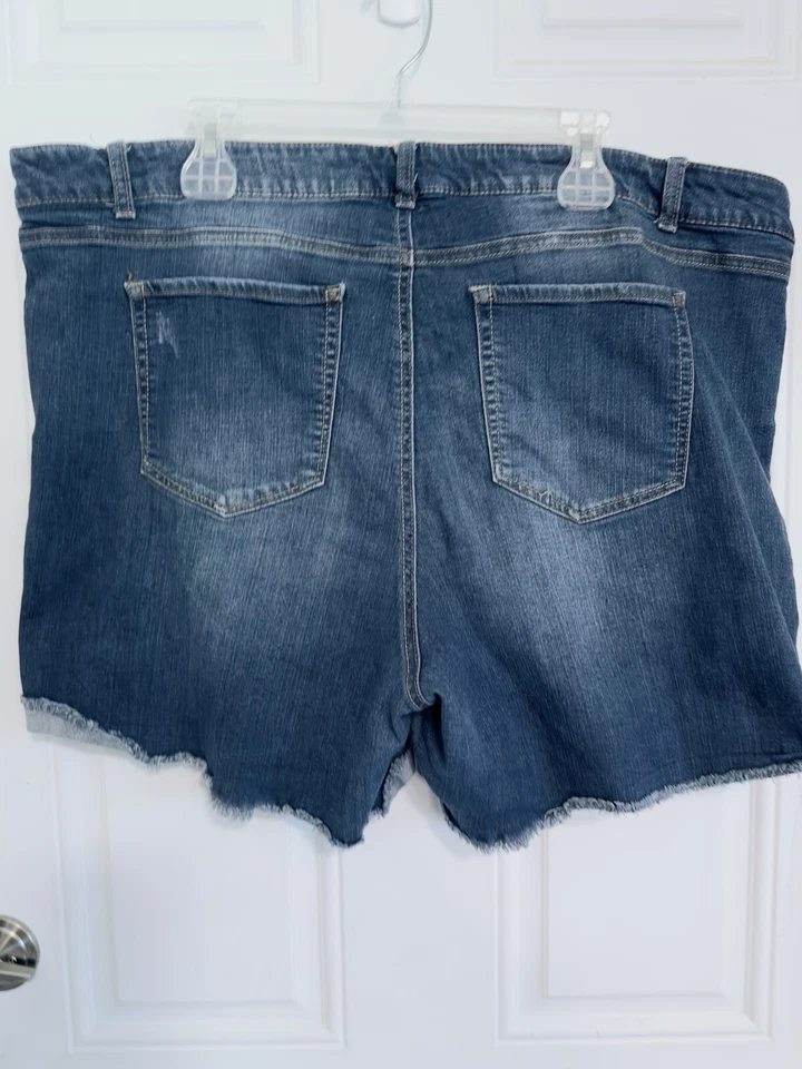 Pantalones cortos de jean para mujer Vanilla Star Distressed Cutoff "Midirise" | Talla 24 Foto 2 de 4