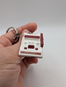 Banpresto Japan Nintendo History Series Famicom Console/Controller Keychain 2003