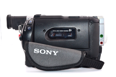 DCR-TRV110 Sony Handycam デジタルビデオカメラ 本体 Buy Sony Handycam DCR-TRV110 Digital-8, DV Camcorder online | eBay