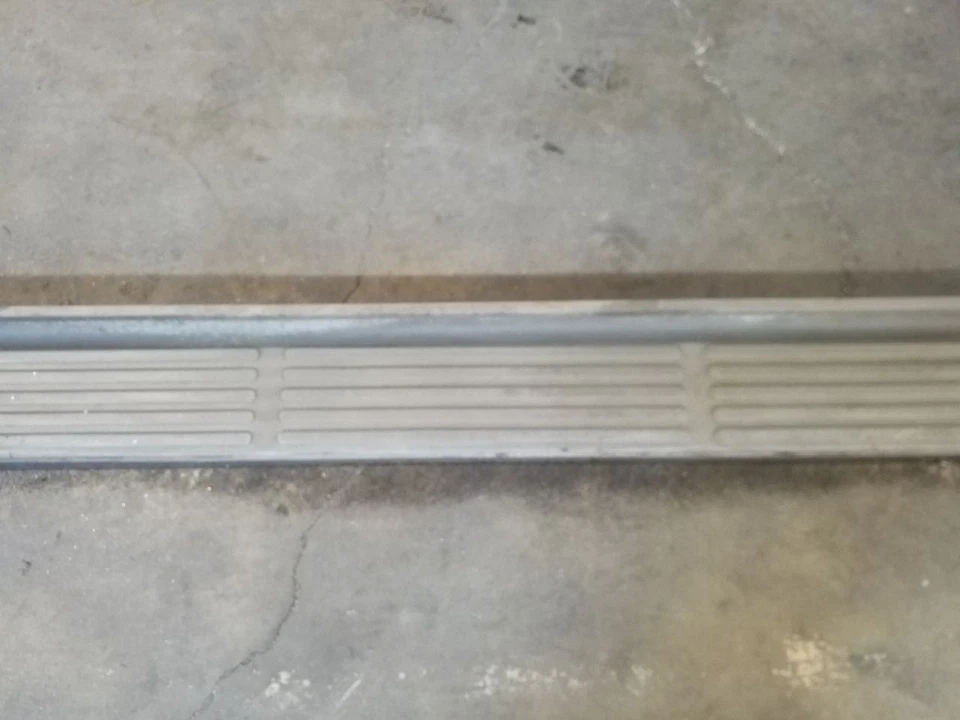 Left Driver Tan Plastic Running Board | Fits 00 01 02 03 04 05 Ford Excursion Foto 4 de 4