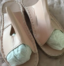 PAIR OF NEW LIGHT/LOW HEEL/PALE PINK SLIP ON SANDALS/CUT OUT DESIGN/SIZE 5 (38)