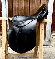 Kieffer Springsattel "Norbert Koof Flach" 17 Zoll