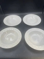 Oneida PICNIC: Set of 4 Large Rim (9") Soup Bowls, White