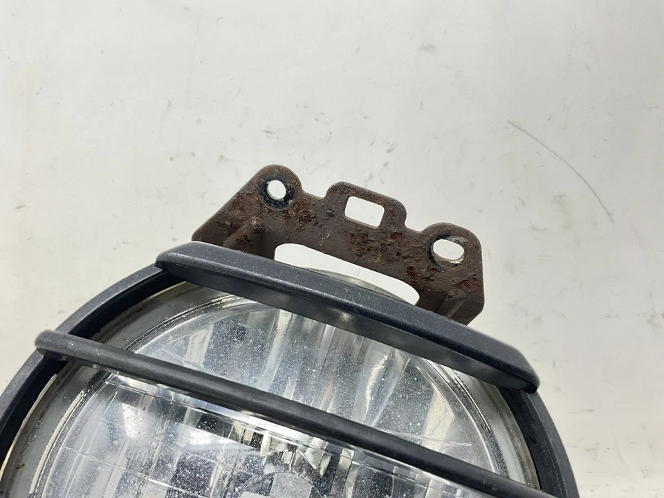 2000-2006 SUBARU BAJA LEGACY OUTBACK FOG LIGHT RIGHT PASSENGER OEM - Image 4 of 4