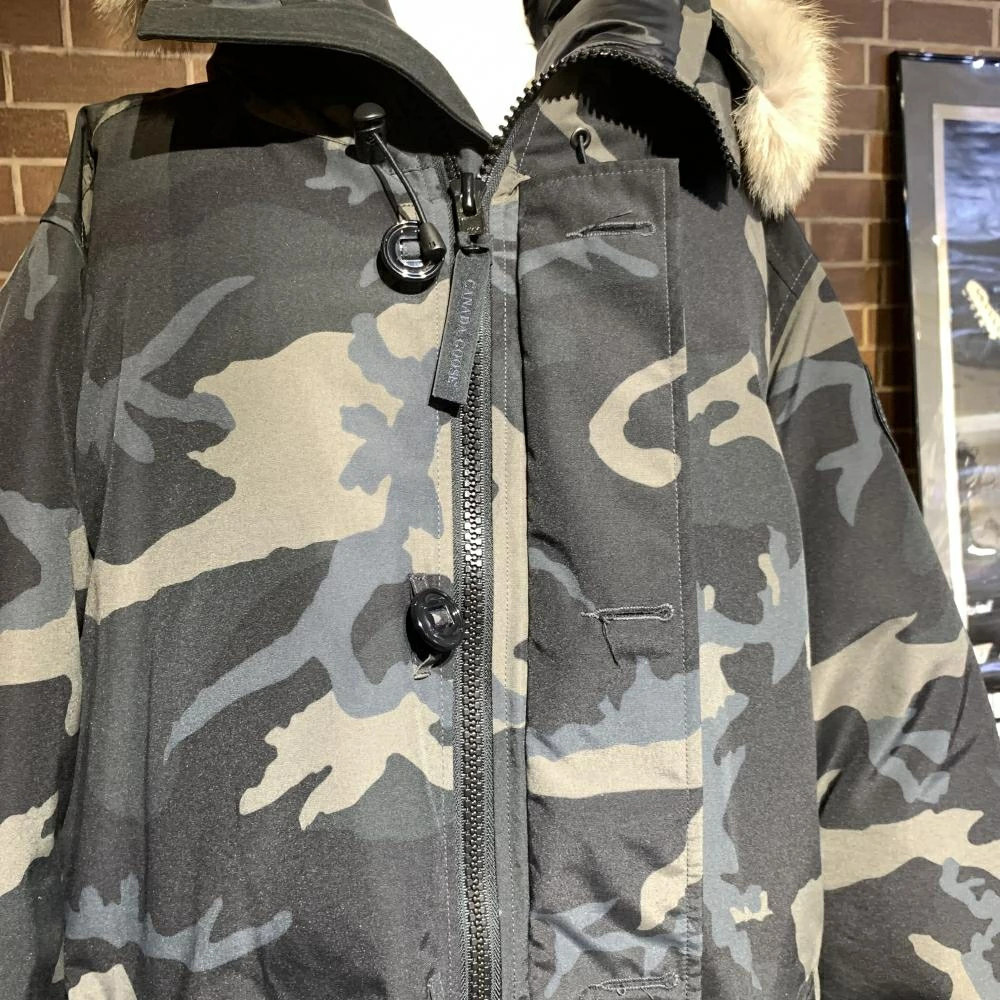 CANADA GOOSE Canada Goose 3426MB Chateau Hoodie Down Jacket Down Coat Camouflage thumbnail 6