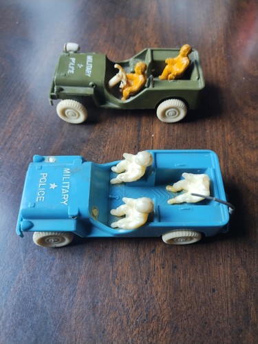 Two THOMAS TOYS MILITARY POLICE JEEP  1950's - Picture 3 of 7