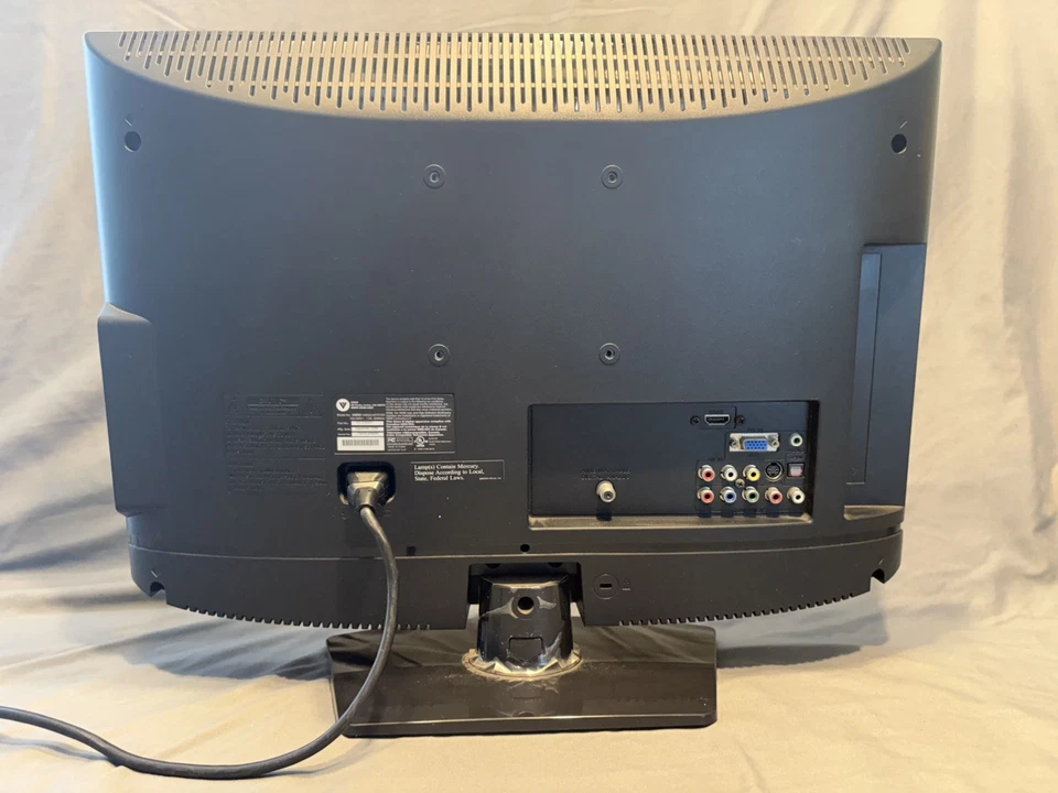 Vizio VW22LHDTV10T 22" 21.6" HD TV Black Television Monitor Tested W/Remote - Image 2 of 4