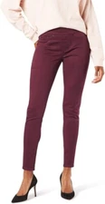 Wine Signature by Levi Strauss & Co. Gold Women's Totally Shaping Pull-on Skinny