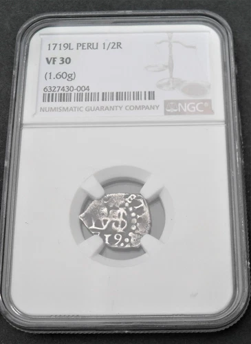 1719 L Peru 1/2 Real cob  , NGC VF 30 , nice silver coin       # 1102