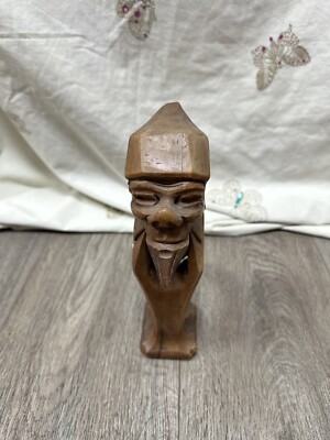 Nussknacker aus Holz alter Mann *gebrochener Hut* - 24 cm